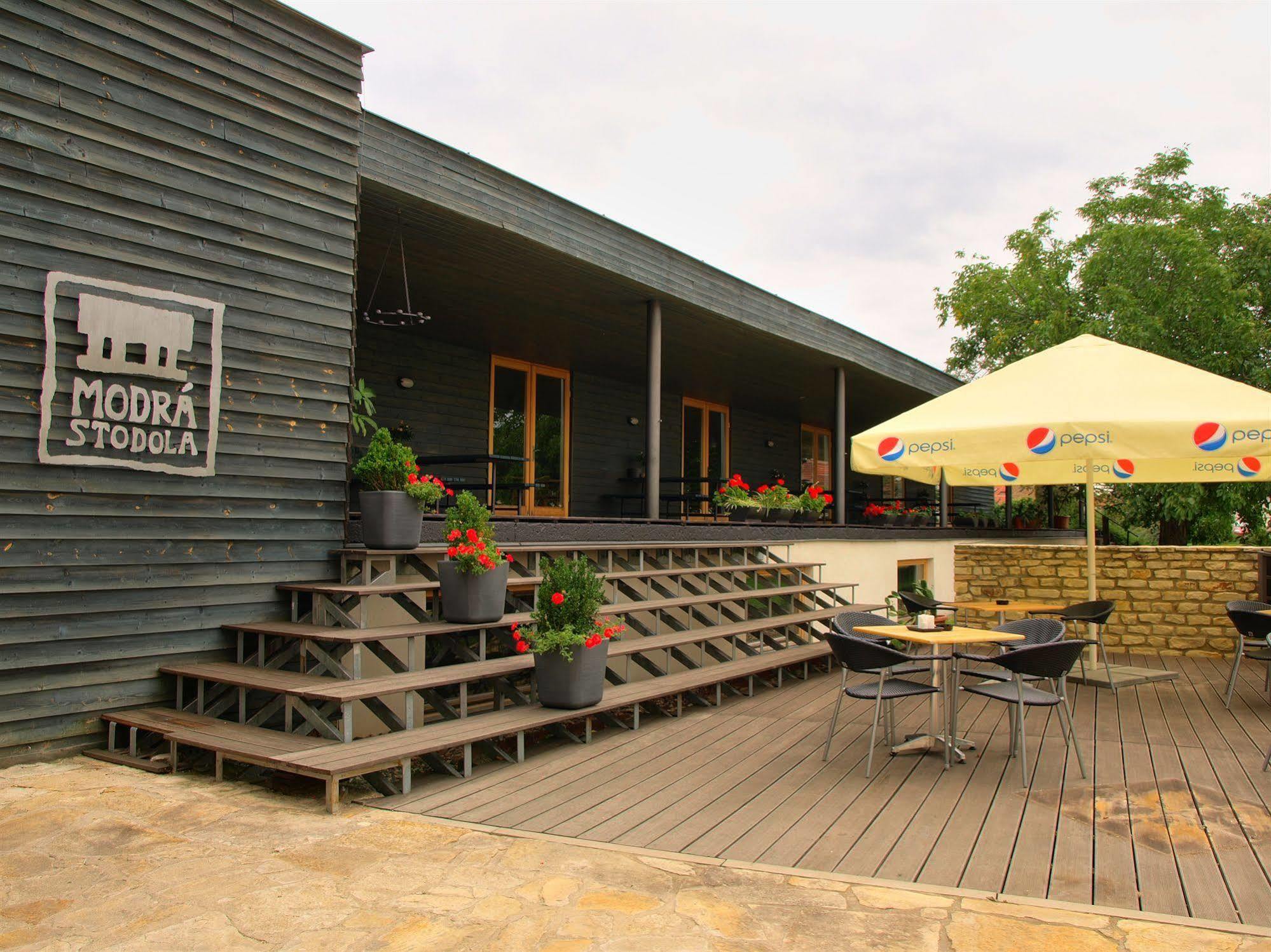 ホテル Modra Stodola Contactless Check-In Horoměřice エクステリア 写真